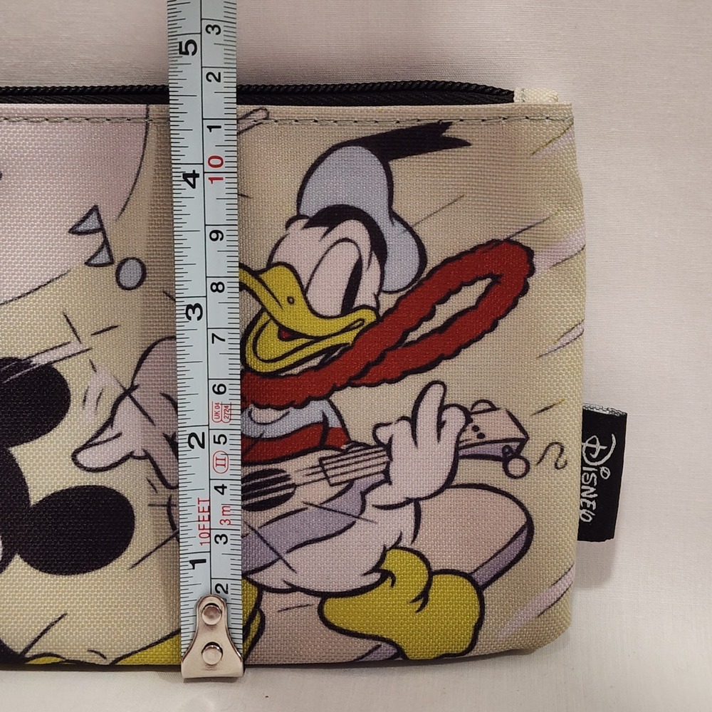 Loungefly‎ Disney Mickey Hawaiian Holiday Surf Zippered Pouch LF-WDCB0478 NWT - Picture 5 of 8